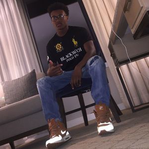 Meet your Posher, Paris